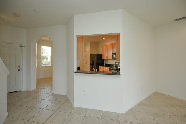 Building Photo - 3658 Parkridge Cir