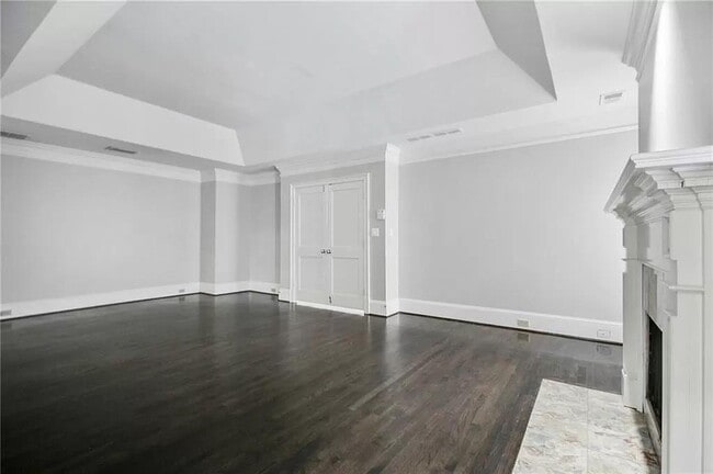 Building Photo - 460 Ivy Park Ln NE