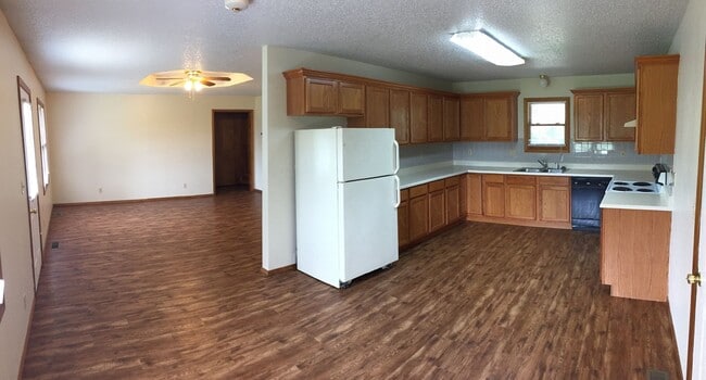 Building Photo - 3 Bed 1 Bath REMODELED House For Rent in M...