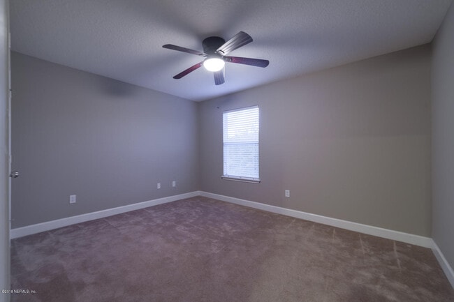 Building Photo - 732 Castledale Ct