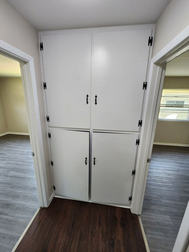 Building Photo - Spacious 3-Bedroom, 2-Bathroom Home COMING...