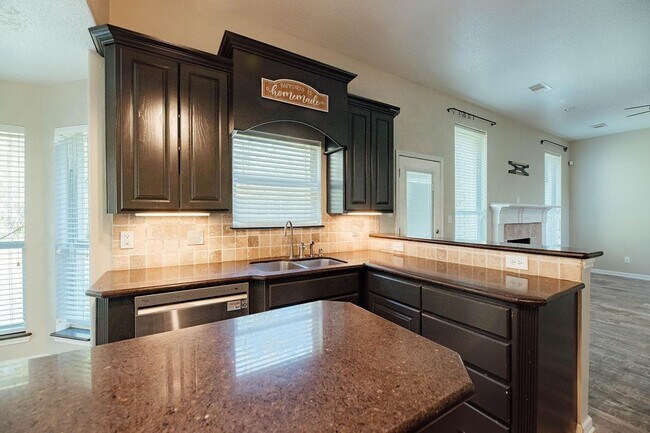 Building Photo - 27210 Afton Way