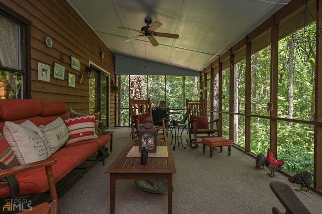 Primary Photo - Spacious 3-Bedroom Home on Private Lot in ...