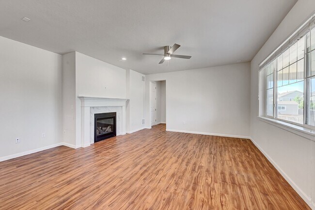 Building Photo - $3,250.00-Stunning 4-bedroom, 3.5 bathroom...