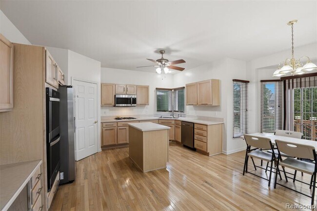 Building Photo - 3932 Fieldview Rd