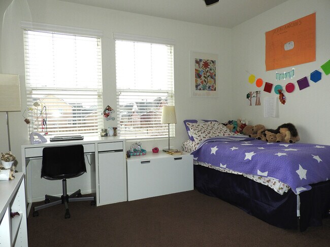 Building Photo - Central Park Home for Rent