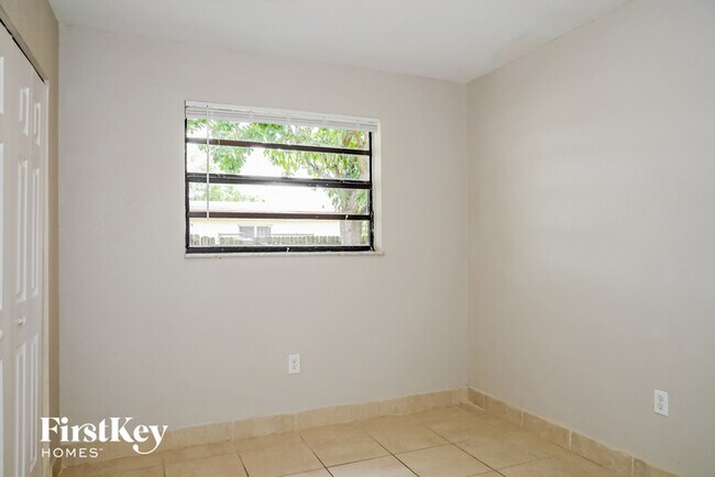 Building Photo - 3453 NW 191st St