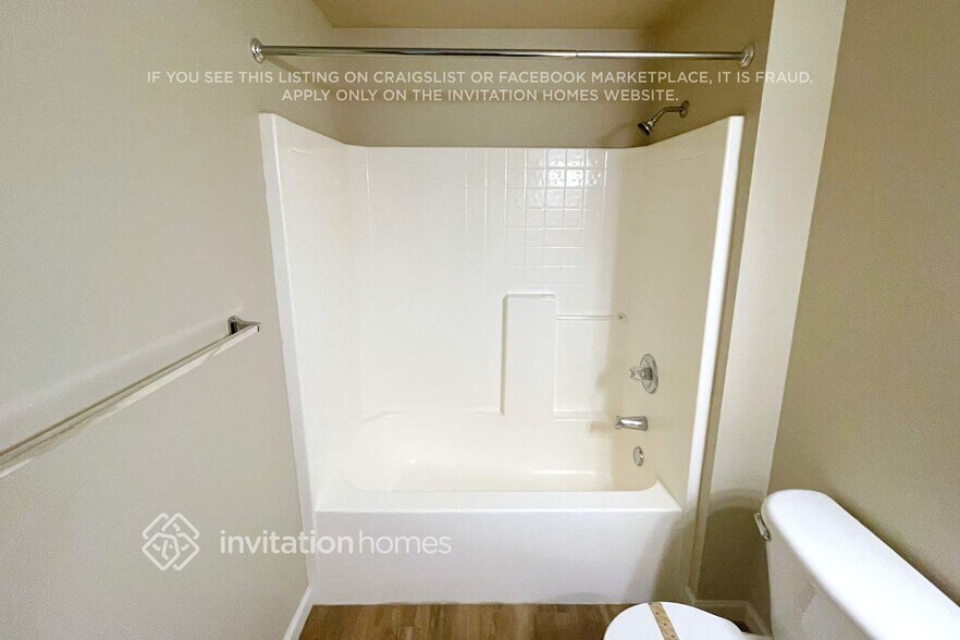 Building Photo - 7325 178 St Ct E