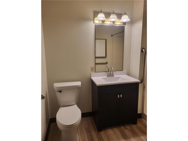 Building Photo - 609 Main St S