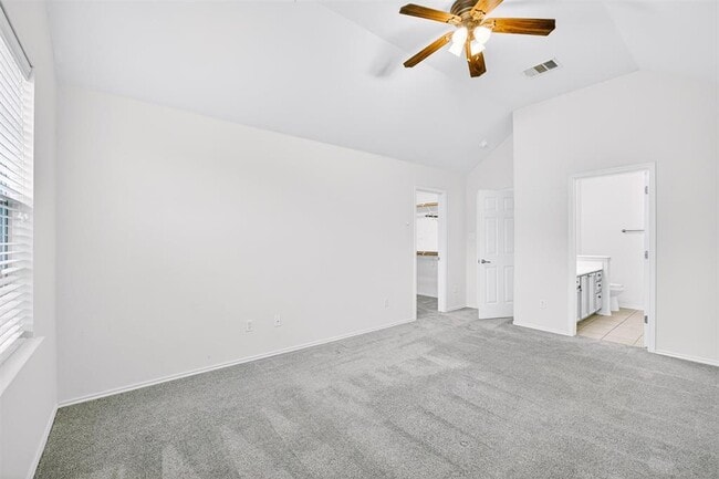 Building Photo - 2632 Century Park Blvd