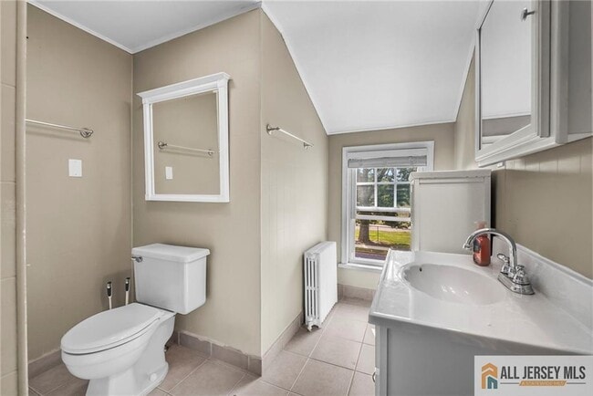 Building Photo - 76 Carlisle Ave