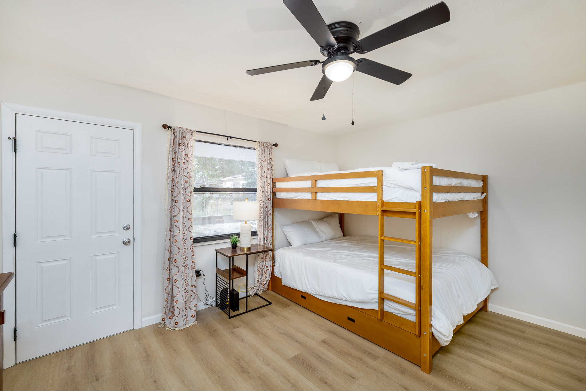 Building Photo - 4936 40th Ave N