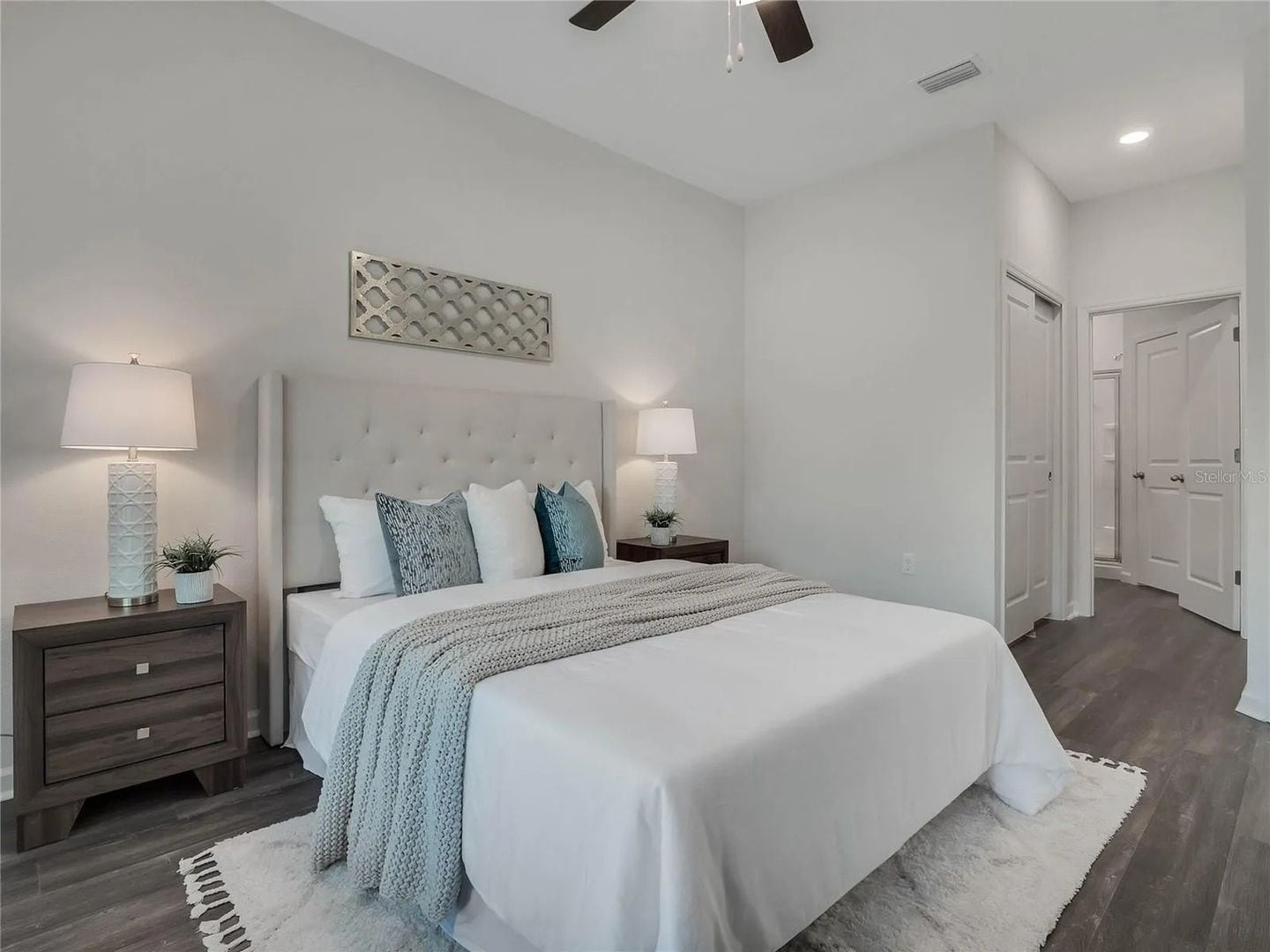 Building Photo - 2964 Oak Park Way