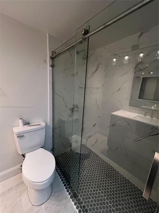 Building Photo - 301 Cambridge Rd