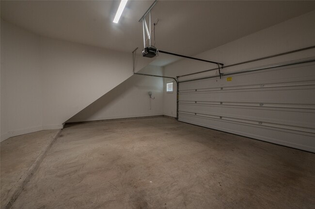 Building Photo - 963 Lilly Flower Ln