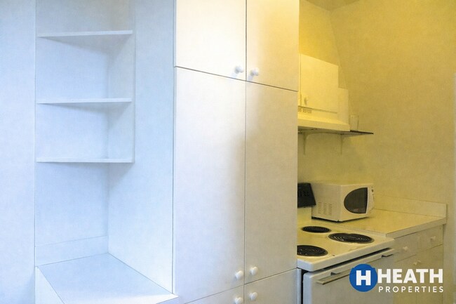 Building Photo - 168 Northampton St