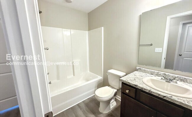 Building Photo - 1226 Mt Lebanon Rd