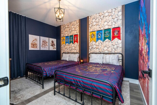 Building Photo - 2501 Santorini Dr