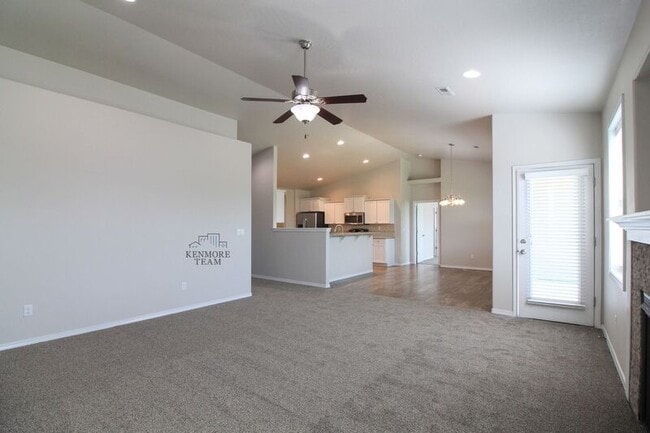Building Photo - 6914 Three Rivers Dr