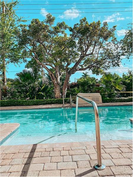 Building Photo - 3530 SW 22nd St