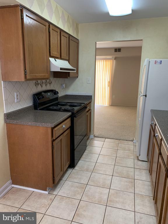 Building Photo - 22319 Mayfield Sq