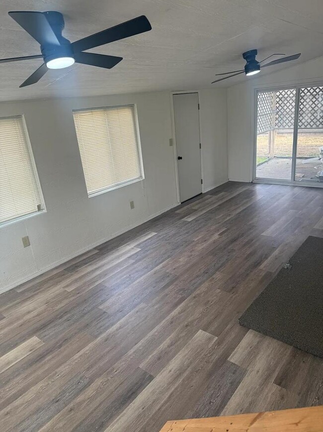 Building Photo - 5436 S Stoneborough Ct