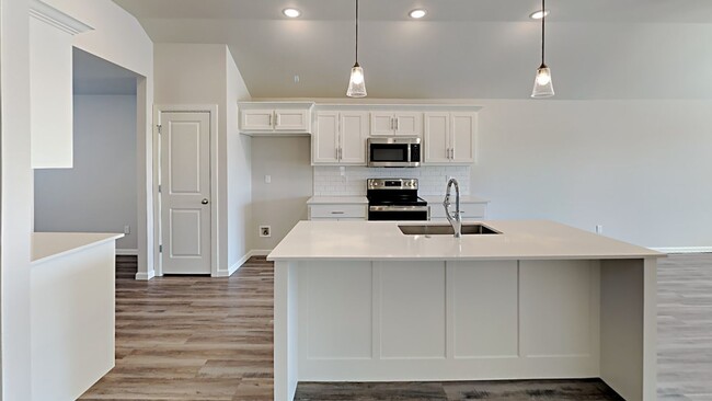 Building Photo - Brand New 4 Bed 2 Bath Home in Shawnee