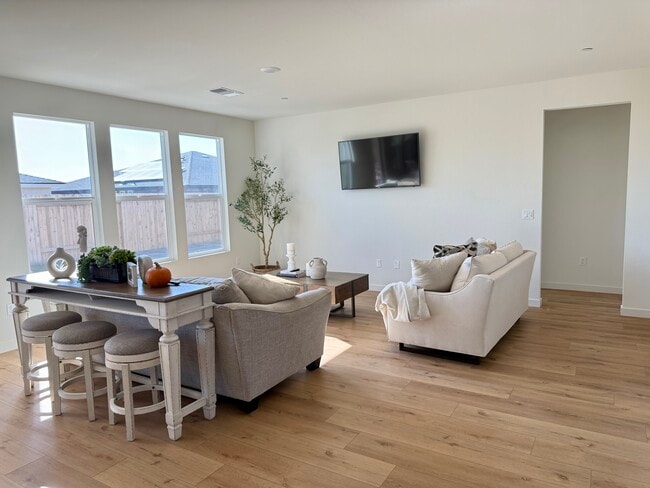 Building Photo - 8307 Basalt St