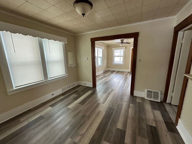 Building Photo - 174 Walcott Ave