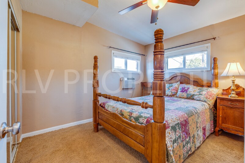 Building Photo - 876 Adele St