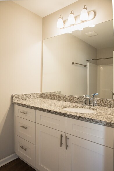 Building Photo - 110 Kathryn Ct