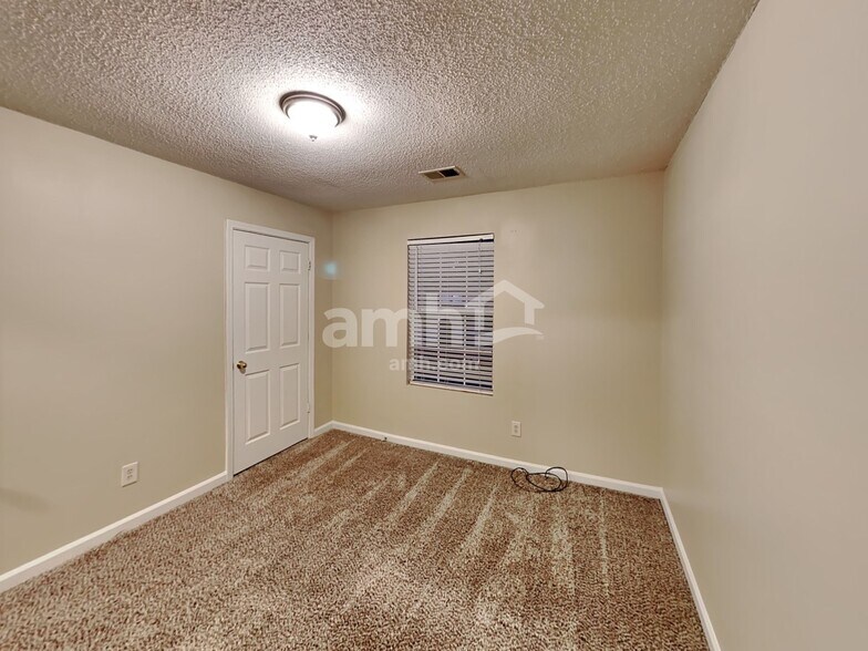 Building Photo - 4845 Chasestone Ct