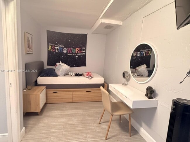 Building Photo - 10417 NW 129th St