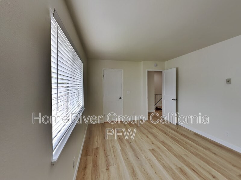 Building Photo - 2622 Spinnaker Ave