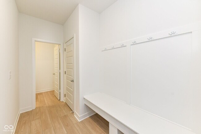 Building Photo - 16946 Daly Dr