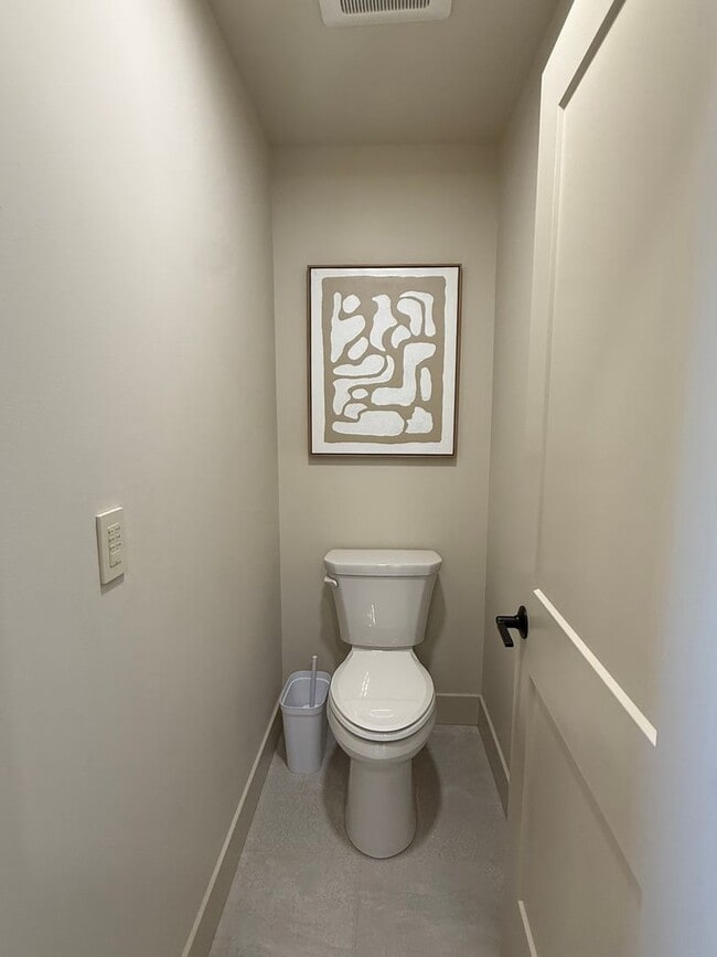 Building Photo - Now renting brand-new 3 bedroom, one study/Den, 2.5 bathroom House $3,650 unfurnished and $6,000 ...