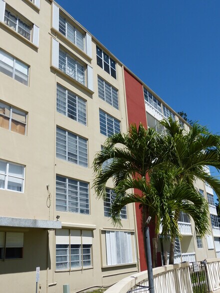 Building Photo - 1475 NE 125th Terrace