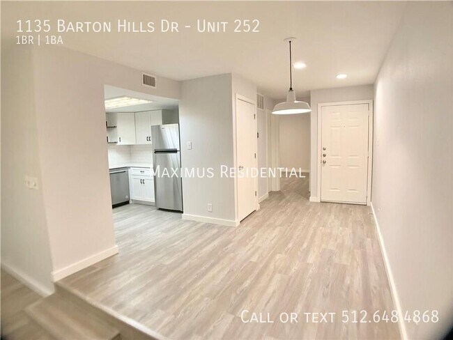 Building Photo - 1135 Barton Hills Dr