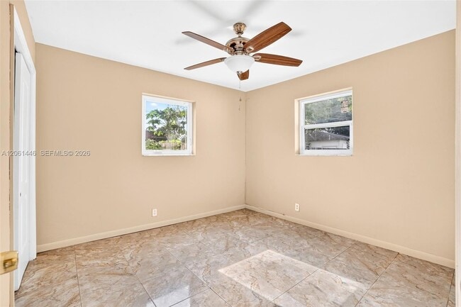 Building Photo - 6240 SW 22nd Ct