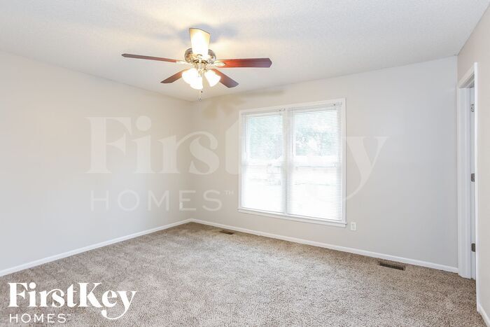 Building Photo - 7909 Sunset Cir