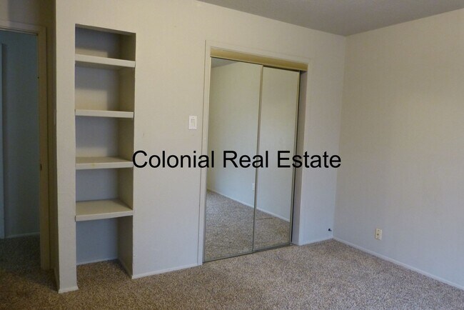 Building Photo - Spacious 3 bedroom 2 bathroom home