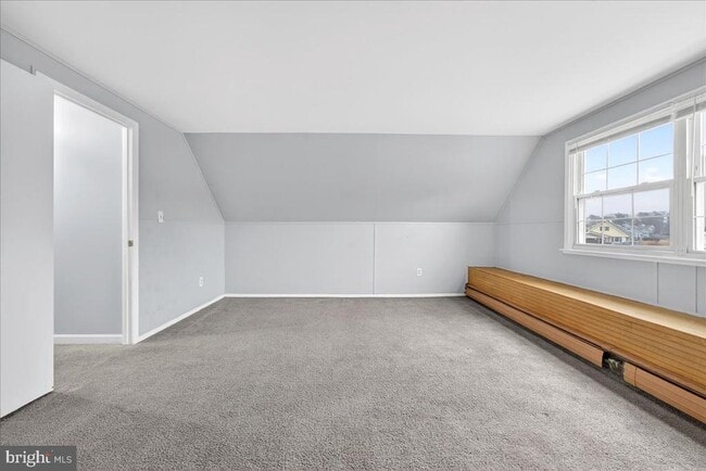 Building Photo - 6 Sherwood Ln