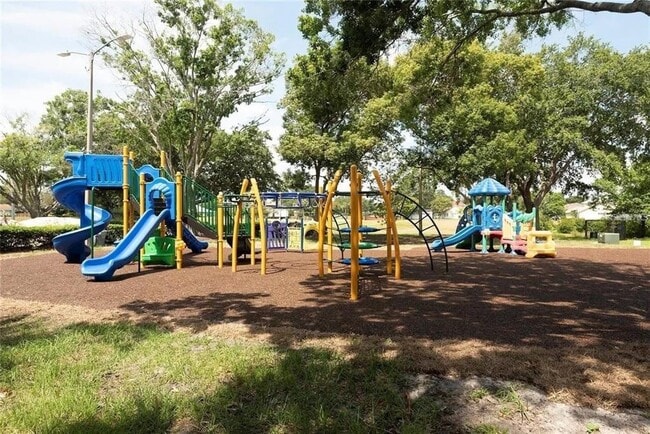 Building Photo - 2121 Whitewood Ct