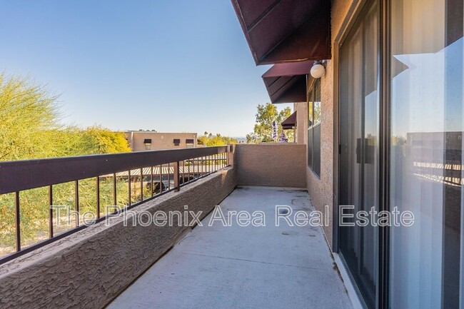 Building Photo - 16657 E Gunsight Dr