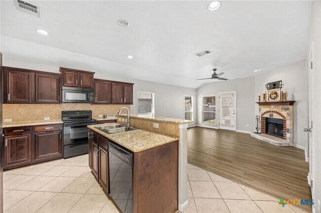 Building Photo - 2809 Camp Cooper Dr