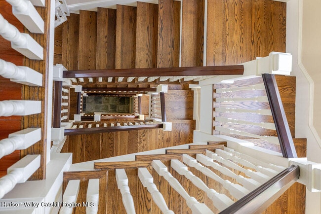 Building Photo - 136 Tory Hill Farm Rd