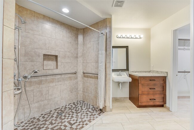 Building Photo - 2023 Louetta Mist Dr