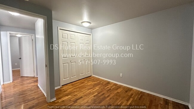 Building Photo - 827 Vincent Ct