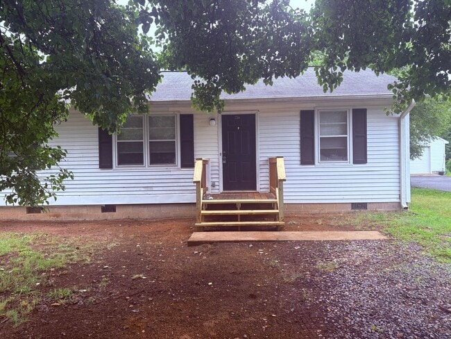 Primary Photo - Cozy Colonial Duplex