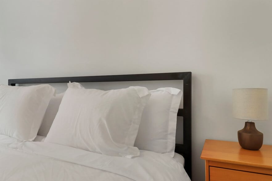 Building Photo - 906 W Keith Ave